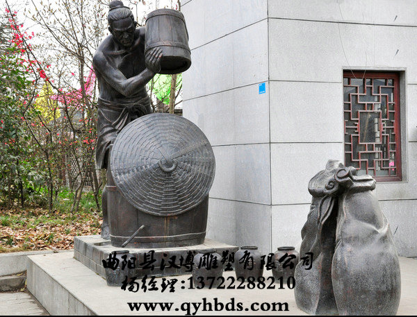 �������